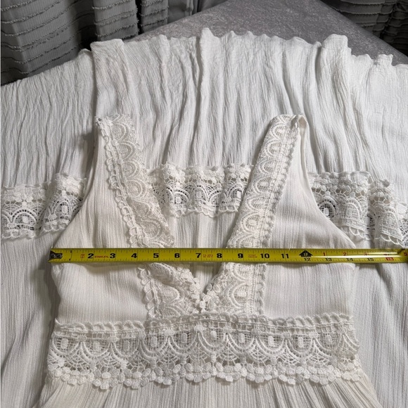 Forever 21 Cream Lace Maxi Dress - Picture 7 of 10